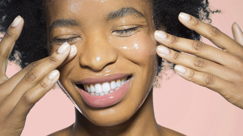 How Brighten Dull Skin: 4 Tips to Achieve a Glowing Skin